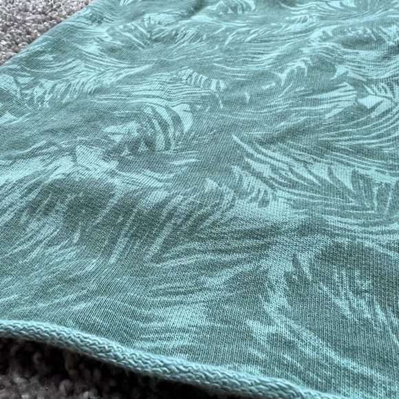 American Eagle Bonfire Fleece Sweat Shorts 6” Inseam Mens Size XS Palm Trees - Picture 8 of 8